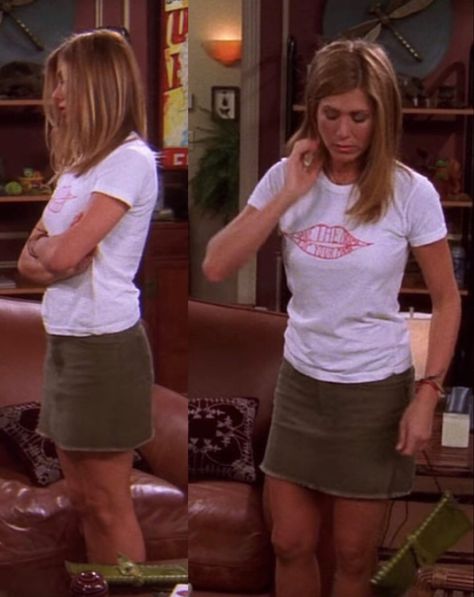 Friends Outfits 90s, Green Jean Shorts, Estilo Rachel Green, Jean Shorts Outfit, Rachel Green Friends, Rachel Green Style, Rachel Green Outfits, Jennifer Aniston Style, Jenifer Aniston