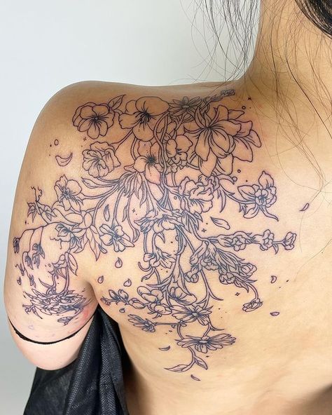 Floral Sleeve Tattoo, Delicate Tattoos For Women, Flower Tat, Torso Tattoos, Back Of Shoulder Tattoo, Delicate Tattoo, Black Ink Tattoos, Floral Sleeve, Sleeve Tattoo