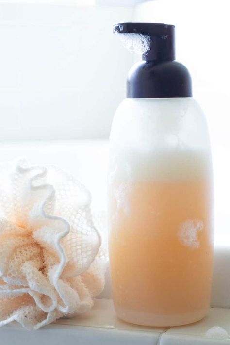 Making your own body wash is simple, moisturizing, and cost effective. Learn how to make natural body wash with this recipe. #naturalbodywash How To Make Your Own Body Wash, Diy Body Wash For Sensitive Skin, Homemade Body Wash Recipe Natural, Diy Natural Body Wash, Vhs Ideas, All Natural Body Wash, Body Wash Recipe, Diy Body Wash, Homemade Conditioner