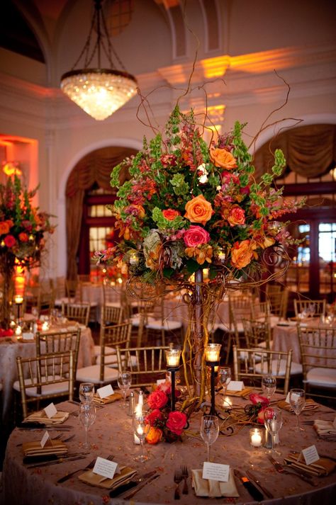 November Wedding Centerpieces, Beautiful Wedding Reception, Cheap Wedding Flowers, Tropical Wedding Flowers, Reception Centerpieces, Fall Wedding Flowers, Venue Decor, Fall Wedding Decorations, Flower Centerpieces Wedding