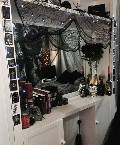 Gothic Room #goth #gothic #decor Witchy Apartment, Gothic Bedroom Ideas, Gothic Home Decor Ideas, Gothic Decor Bedroom, Goth Bedroom, Halloween Bedroom Decor, Gothic Room, Gothic Bedroom, Halloween Bedroom