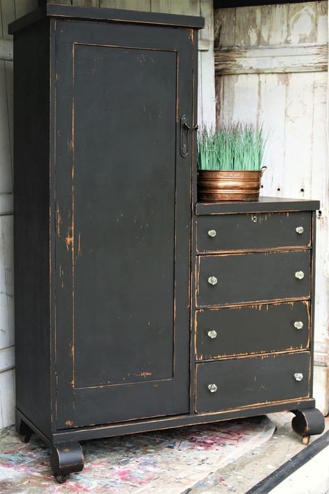 If Painting Antique Wood Furniture Makes You Happy Then Go For It Waxing Painted Furniture, Antique Wood Furniture, Antiquing Furniture, Restore Wood Furniture, Upcycled Furniture Before And After, Salvaged Furniture, Painting Antique Furniture, Thrift Store Decor, Distressed Furniture