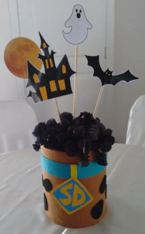 Scooby Doo Centerpieces, Scooby Doo Halloween Party, Scooby Doo Party, Scooby Doo Birthday, Snoopy Baby Shower, Scooby Doo Cake, Scooby Doo Birthday Party, Scooby Doo Halloween, Scooby Doo Mystery