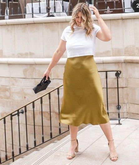 Slip Skirt Outfit Summer, Slip Dress Outfit Summer, Raeann Langas, Slip Dress Casual, Slip Skirt Outfit, Silk Skirt Outfit, Satin Skirt Outfit, Slip Dress Outfit, Skirt Outfit Summer