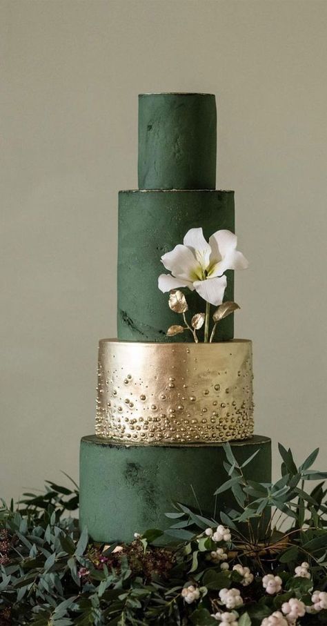 50 Romantic Wedding Cakes Love's Sweet Symphony : Elegance 3 Tier Pearl Wedding Cake Emerald Green Wedding Cakes, Wedding Cake Green Gold, Emerald Quince, Emerald Wedding Cake, Wedding Cake Emerald Green, 4 Tier Cake, Network Event, Champagne Wedding Cakes, 4 Tier Wedding Cake