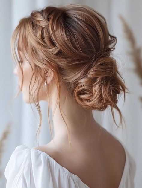 Effortless and Chic: Messy Bun Hairstyles for Medium Hair Messy Bun Bridesmaid, Messy Bun Braids, Bun Hairstyles For Medium Hair, Chic Messy Bun, Gala Hair, The Perfect Messy Bun, Bun Braids, Chic Updo, Messy Bun With Braid