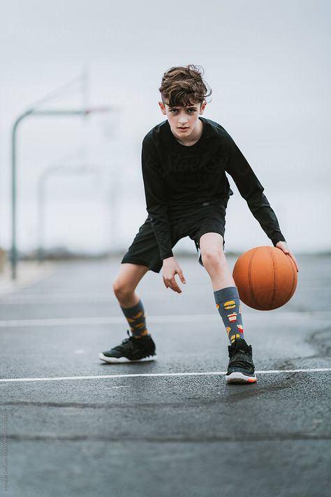 Youth Basketball Pictures, Basketball Editorial, Boy Playing Basketball, Basketball Pictures Poses, Sports Campaign, Street Basketball, Basketball Highlights, Sport Portraits, Basketball Shooting