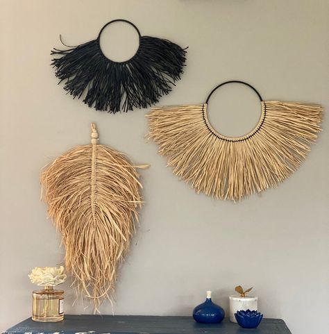 Boho Round Wall Decor, Raffia Wall Decor, Hippy Crafts, Raffia Decor, Boho Wreaths, Boho Style Room Decor, Raffia Wall Hanging, Raffia Crafts, Straw Decor