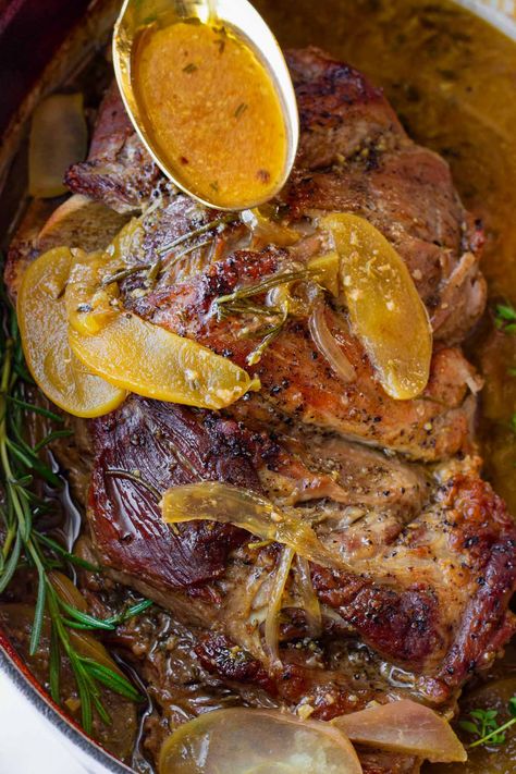 Apple Cider Braised Pork Shoulder! This delicious and comforting apple cider braised pork roast is perfect for fall. The meat is fall apart tender and so incredibly flavor-packed. It melts in your mouth. Apple Cider Pork Shoulder, Pork Picnic Shoulder Recipes, Cider Braised Pork Roast, Pork Shoulder Bbq, Cider Pork Roast, Pork Shoulder Roast Crock Pot, Non Traditional Thanksgiving Dinner, Braised Pork Roast, Apple Cider Braised Pork