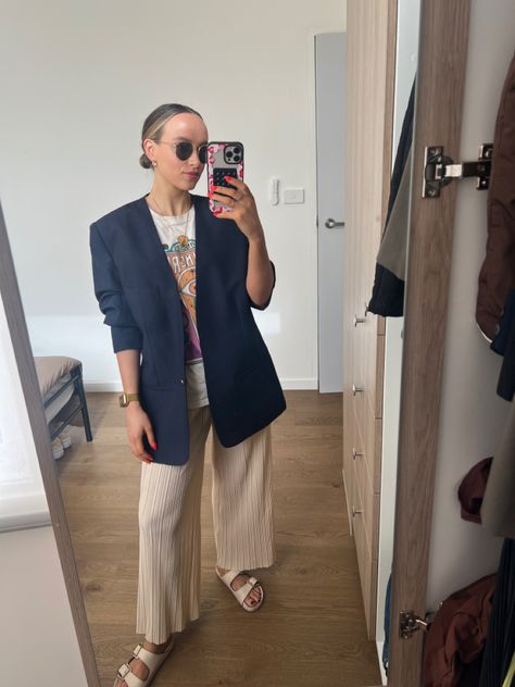 Dauly outift, work outfit, oversized blazer, pleated trousers, navy blazer Oversized Navy Blazer Outfit, Navy Blazer Outfit, Linen Blazer Outfit, Navy Blazer Outfits, Cream Jeans, Blazer Outfit, Navy Linen, Pleated Trousers, Navy Blazer