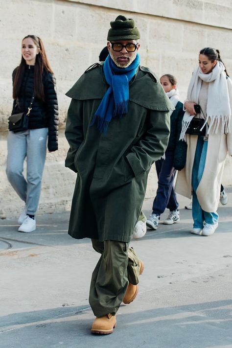 Paris Fashion Week FW24 Street Style | Hypebeast Spring 2025 Street Style, Paris Mens Street Style, Paris Street Fashion, Paris Fashion Week Outfits, Fashion Week Style, Street Style Ideas, Week Outfits, Dapper Mens Fashion, Fashion Week Outfit