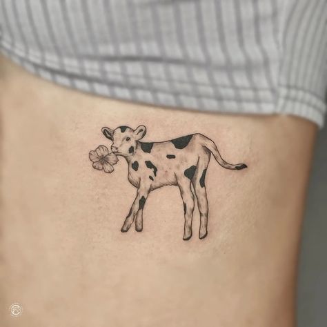 Cow Tattoo Small Simple, Cow Tattoo Ideas, Cow Tattoos, Cow Skull Tattoos, Cowgirl Tattoos, Cow Tattoo, Matching Best Friend Tattoos, Shoulder Tattoos For Women, Flowers Tattoo