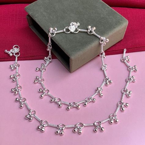 Sterling Silver Anklet Indian, Ankelate Design Silver, Pattilu Designs Silver Simple Latest, Anklets Indian Silver Simple, Silver Payal Design Indian Anklets, Anklets Indian Silver Modern, Latest Silver Anklet Designs, Anklets Indian Silver, Anklets Design