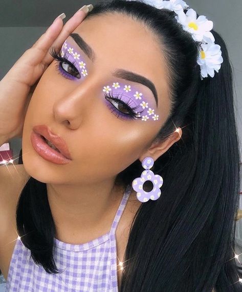 Purple Makeup Eyeshadow Eye Cute Flower Pattern Outline Aesthetic Art Spring Eye Makeup, Halloween 23, Butterfly Makeup, Flower Makeup, Purple Eye Makeup, Easter Makeup, Cute Eye Makeup, Face Art Makeup, Rave Makeup