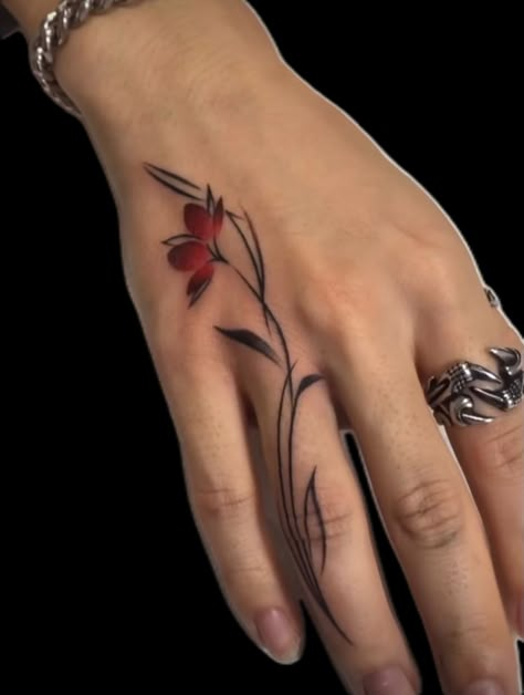 Creative Tattoo Ideas, Hand And Finger Tattoos, On Tattoo, Tattoos For Women Flowers, Creative Tattoo, Tasteful Tattoos, Finger Tattoo, Tattoo Me, Hand Tattoo