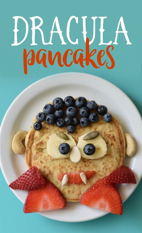 Imagine the delight your kids will have on their faces when they see a plate of Halloween Pancakes waiting for them tomorrow morning. Topped with fresh fruit for the faces, this breakfast treat will make your entire family happy. Halloween Meals For Kids, Halloween Meals, Halloween Pancakes, Meals For Kids, Recetas Halloween, Kids Halloween Food, Halloween Donuts, Halloween Breakfast, Healthy Halloween