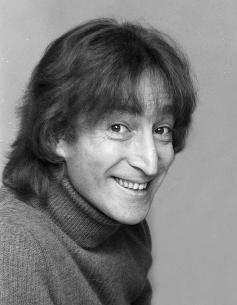 John Lennon - I really liked John and he had the cheekiest smile... Jack Mitchell, John Lennon, The Beatles, I Know, United States, Hair