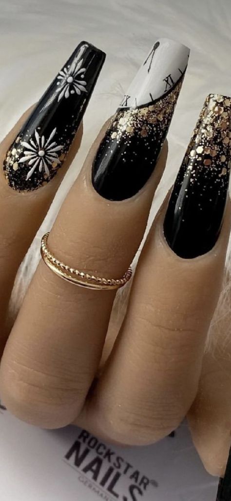 January Nail Designs, New Year Nail, Acrylics Nails, New Year Nails, Nye Nails, Nail Art Noel, 2022 Nails, New Years Nail Art, Tips Nails