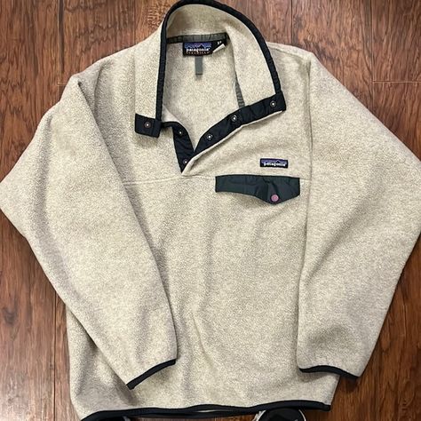 Patagonia pullover, men’s size XS Patagonia Fleeece, Patagonia Fleece Outfit Men, Patagonia Pullover Outfit, Patagonia Outfit Winter, Quarterzip Outfits, Patagonia Fleece Outfit, Patagonia Sweatpants, Patagonia Clothing, Patagonia Hoodie