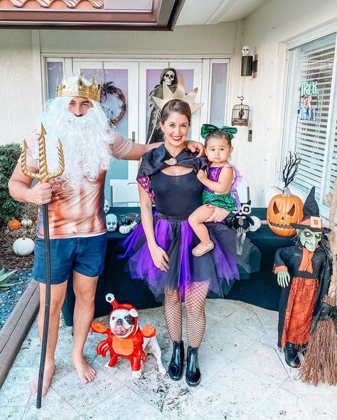 Mermaid Family Halloween Costume, King Of The Sea Costume, Diy Little Mermaid Family Costumes, Ariel Family Halloween Costumes, Family Little Mermaid Halloween Costumes, Ariel Family Costume, Diy King Triton Costume, Little Mermaid Halloween Costume Family, The Little Mermaid Family Costume