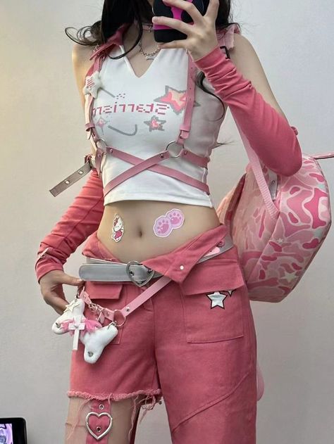 Pair Clothes Outfit, Pcktknife Art, Aesthetics Clothing Styles, Outfit Ideas Cute Casual, Cute Aesthetic Fashion, Girly Pop Outfits, Cool Pink Outfits, Pink And White Shirt Outfit, Pink Cybercore Outfits