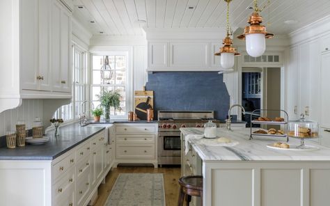 New England Kitchen, Beadboard Wainscoting, Colonial Style Homes, Kitchen Ceiling, House Interiors, Colonial Style, Breakfast Room, Interior Design Studio, Kitchen Space