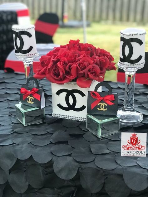 Chanel Centerpiece Ideas, Chanel Centerpieces, Coco Chanel Party Decorations, Chanel Birthday Theme, Chanel Cakes, Chanel Birthday Party Decoration, Coco Chanel Birthday Party, Chanel Inspired Room, Chanel Inspired Party