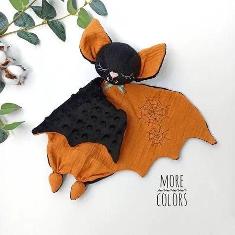 15 Best Halloween gifts for babies Halloween Baby Toys, Stuffed Bat, Black Baby Blanket, Purple Baby Blanket, Halloween Baby Gift, Gothic Baby, Halloween Sewing, Baby First Halloween, Muslin Baby Blankets