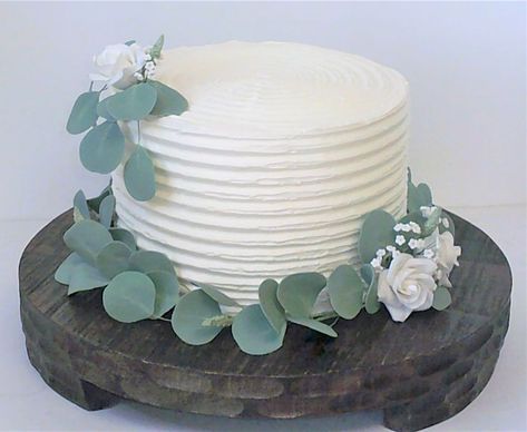 Cake With Eucalyptus, Wedding Cake With Greenery, Textured Buttercream Cake, Cake With Greenery, Textured Buttercream, Wedding Shower Cakes, Eucalyptus Wedding, Baby's Breath, Eucalyptus Leaves