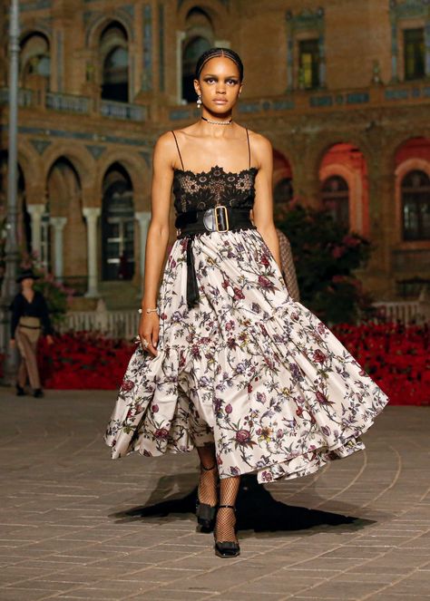 Dior Cruise 2023 was a vibrant celebration of Spain's creative heritage - i-D Dior Cruise 2023, Dior Outfit, Dior Cruise, Dior Skirt, Cruise 2023, Glamour Vintage, Resort 2023, Cruise Collection, Iconic Dresses