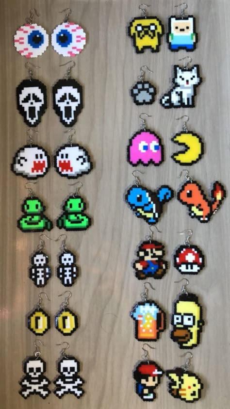 Perler Bead Bracelet Ideas, Easy Melting Beads Ideas, Perler Bead Patterns Y2k, Perler Bead Designs 3d, Cool Fuse Bead Ideas, Mini Melty Beads Patterns, Perler Beads Ideas Animals, Easy Melty Bead Designs, Mini Perler Bead Earrings