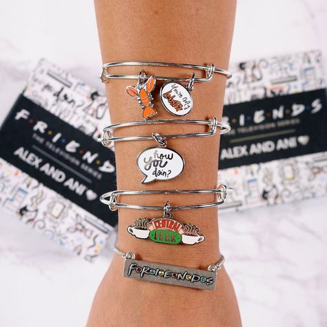 Friends on Instagram: “Is this FRIENDShip? I think so! Tag your bracelet buddy for a chance to win an incredible #FRIENDS25 gift from @alexandani!” Friends Serie, Friends Birthday Cake, Friends Jewelry, Friends Merchandise, Friends Moments, Lingerie Shower, Friend Memes, Diy Bracelets Easy, Friend Bracelets