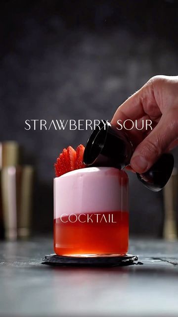 Cocktails With Strawberry Simple Syrup, Strawberry Sour Cocktail, Mocktail With Egg White, Strawberry Syrup Cocktails, Egg White Cocktail, Alc Drinks, Lemon Cocktail Recipes, Aesthetic Cocktails, Sour Cocktails