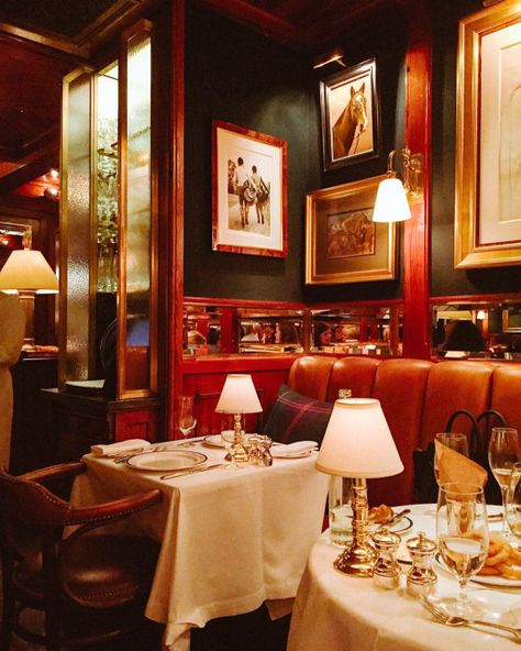 Polo Bar New York, Club Lifestyle, Polo Bar, Equestrian Decor, French Restaurants, Florida House, Chicken House, Your Awesome, Florida Home