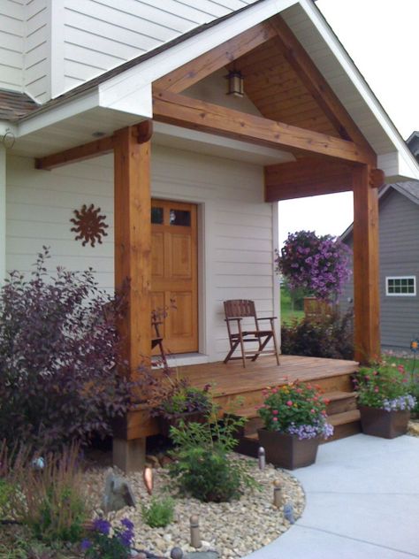 Rustic Porch Ideas, Farmhouse Front Porch Decorating, Farmhouse Front Porch Decor, Veranda Design, Farmhouse Porch Decor, Porch Sitting, Porch Addition, Building A Porch, Rustic Porch