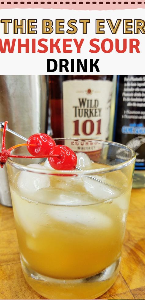 Whiskey Sour Punch, Whisky Sour Recipe, Homemade Sour Mix, Homemade Whiskey, Whiskey Sour Cocktail, Whiskey Sour Recipe, Sour Drink, Whisky Sour, Sour Foods