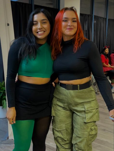 Shego And Kim Possible Costume, Diy Shego Costume, Kim Possible And Shego Costume, Costume Ideas Red Hair, Shego Kim Possible Costume, Red Hair Costume Ideas Halloween, Halloween Costumes With Red Hair, Wlw Halloween Costume Ideas, Red Hair Costume Ideas