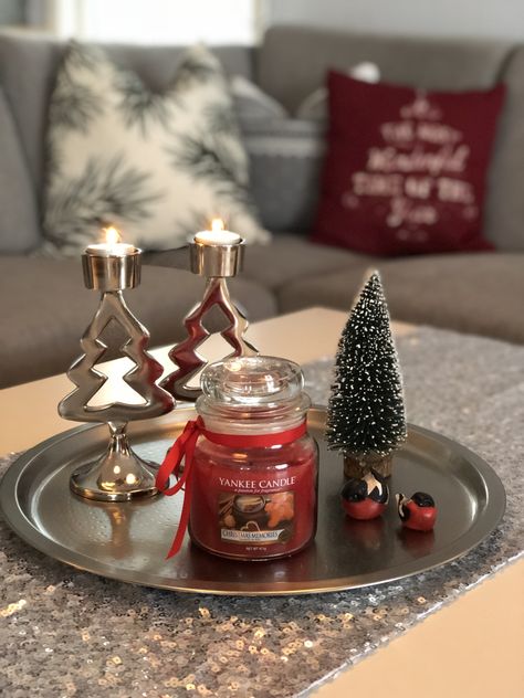 Yankee Aesthetic, Yankees Aesthetic, Yankee Candle Christmas, Christmas Memories, Christmas Memory, Yankee Candle, Christmas Designs, Outdoor Christmas Decorations, Winter Fashion Outfits