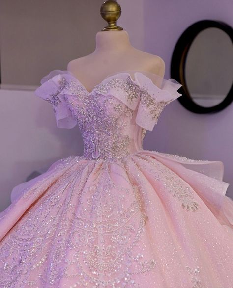 Quinceanera Surprise Dance Outfits, Flower Quince, Baby Pink Prom Dress, Pink Quince Theme, Quinceañera Planning, Quinceanera Surprise Dance, Surprise Dance Outfits, Princess Sweet 16, Debut Gowns