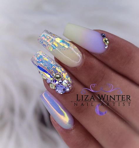 Liza Winter Nails, Nail Art Viola, Queen Nails, Purple Nail Art, Chrome Nails Designs, Lemon Sorbet, Unicorn Nails, Nail Envy, Nail Designs Glitter