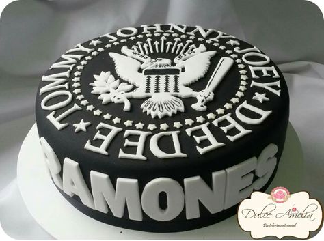 Ramones Punk Rock Cake, Hey Ho Lets Go, Rock Cake, Cake Inspo, Iggy Pop, Rock Metal, Ramones, Kids Cake, Peppa Pig