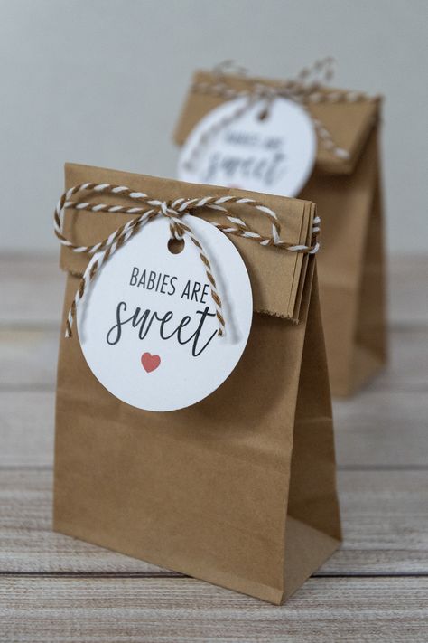 FREE Baby Shower Printable Gift Tags for Favor Packaging. Babies Are Sweet Tags. Candy / Cupcake / Cookie Bag Tags. #packaging #babyshower Baby Gift Tags, Baby Shower Gift Bags, Idee Babyshower, Faking It, Free Printable Tags, Free Printable Gifts, Free Baby Shower, Printable Gift Tags, Free Printable Gift Tags