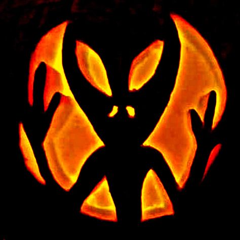 Simple Pumpkin Carving Ideas, Simple Pumpkin Carving, Alien Pumpkin, Unique Pumpkin Carving Ideas, Halloween Pumpkin Stencils, Cute Pumpkin Carving, Halloween Pumpkin Carving Stencils, Pumkin Carving, Pumpkin Carving Contest