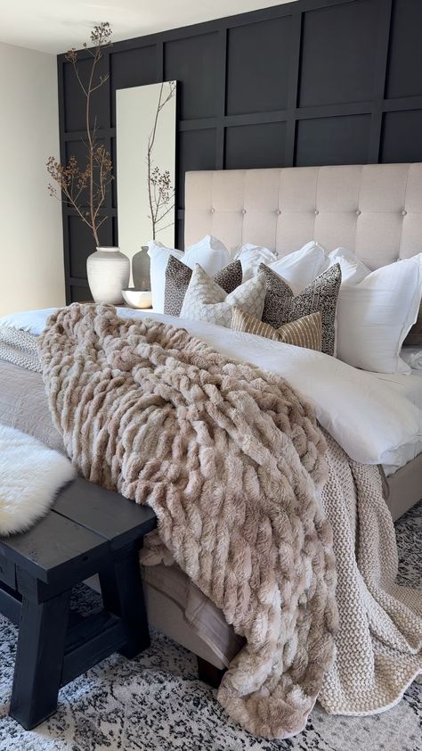 myhousefromscratch on LTK Plush Bedding Ideas, Fluffy Bedding Ideas, Bed Blanket Ideas, Fall Bedroom Ideas, Cozy Bedrooms, Fur Bedding, Country Bedding, Luxe Bedroom, Fluffy Bedding