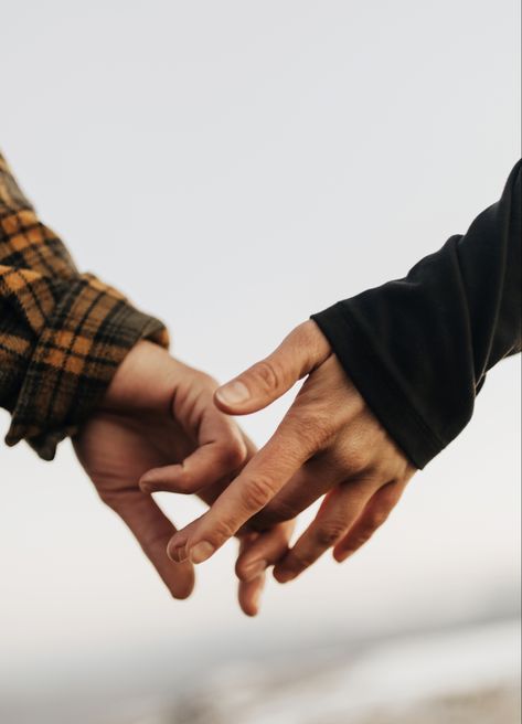 Hand Photoshoot, Holding Hands Photography, Hands Photography, Hand Photography, Utah Wedding, Couple Photography Poses, Beach Photoshoot, Portrait Poses, Couple Shoot