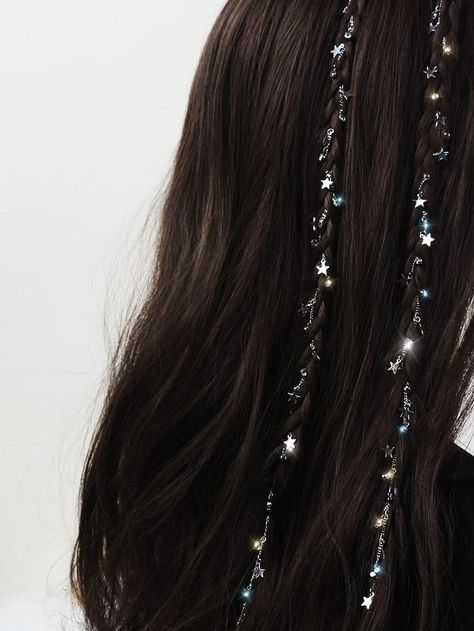 Korean Hair Jewelry, Silver Hair Accessories Prom, Star Hair Charms, Space Hair Accessories, Hairstyles With Stars, Dark Hair Accessories, Hair Jewelry Aesthetic, Hair Charms Aesthetic, Dangly Hair Clips