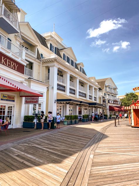 Florida Beach Town Aesthetic, Old Beach Town Aesthetic, Costal City Aesthetic, Coastal Beach Town Aesthetic, Beach Towns In The Us, Beachside Town Aesthetic, Coast Town Aesthetic, Coastal Living Aesthetic, Beach Town Layout