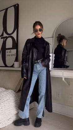 Leather Coat Outfit, Skandinavian Fashion, Winter Fashion Outfits Casual, Cold Outfits, Leather Jacket Outfits, Paris Outfits, Coat Outfits, Mode Inspo, Autumn Outfit