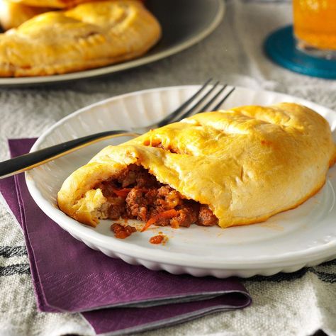 It’s easy to turn sloppy joes into hearty hot pocket snacks. I make the filling ahead and use refrigerated biscuits. I time them so they’re done baking just before kickoff. —Shelly Flye, Albion, Maine Sloppy Joe Pockets, Pockets Recipe, Geo Board, Canned Biscuits, Hot Pockets, Hamburger Recipes, Sloppy Joe, Savory Pie, Hand Pies