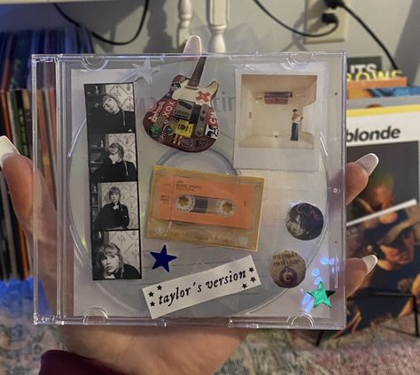 taylor swift harry styles conan gray phoebe bridgers beabadoobee diy mixtape cd Custom Cd Case, Burning Cds, Diy Cd, Custom Cd, Cd Idea, Cd Diy, Physical Media, Cd Case, Cd Cases